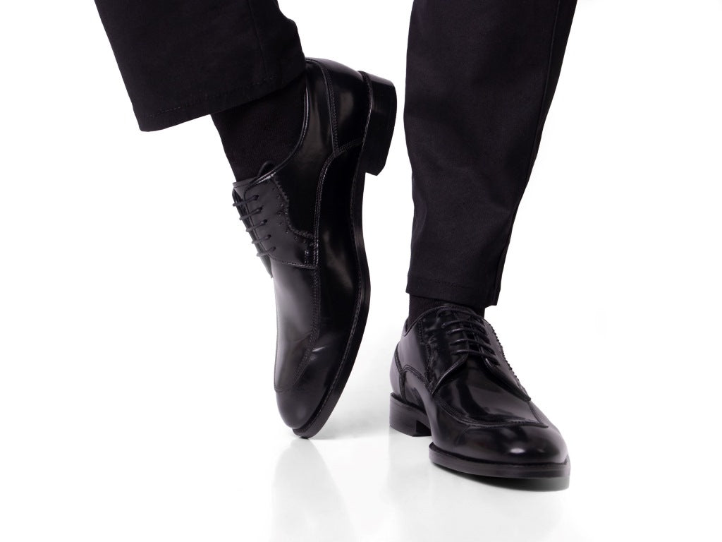 Quest for the Men’s Dress Shoes for Work: Pain in the Neck or Manifestation of Self?