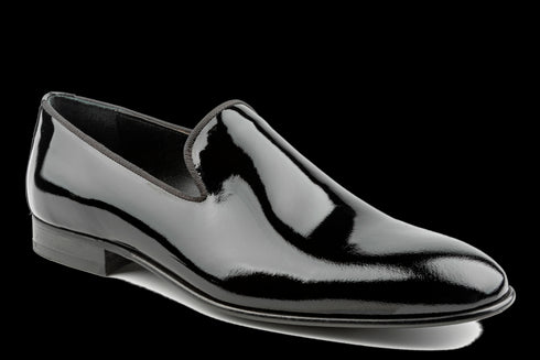 Mocasines de esmoquin para hombre de charol negro