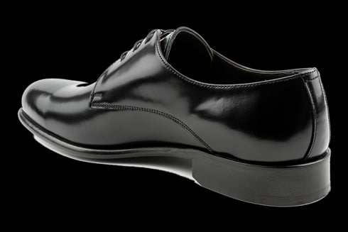 Derby-Schuhe aus Lackleder mit schlichter Zehenpartie für Herren