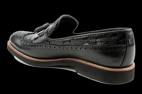 Mocasines con borlas largas negras de cuero con patrón de cocodrilo para hombre