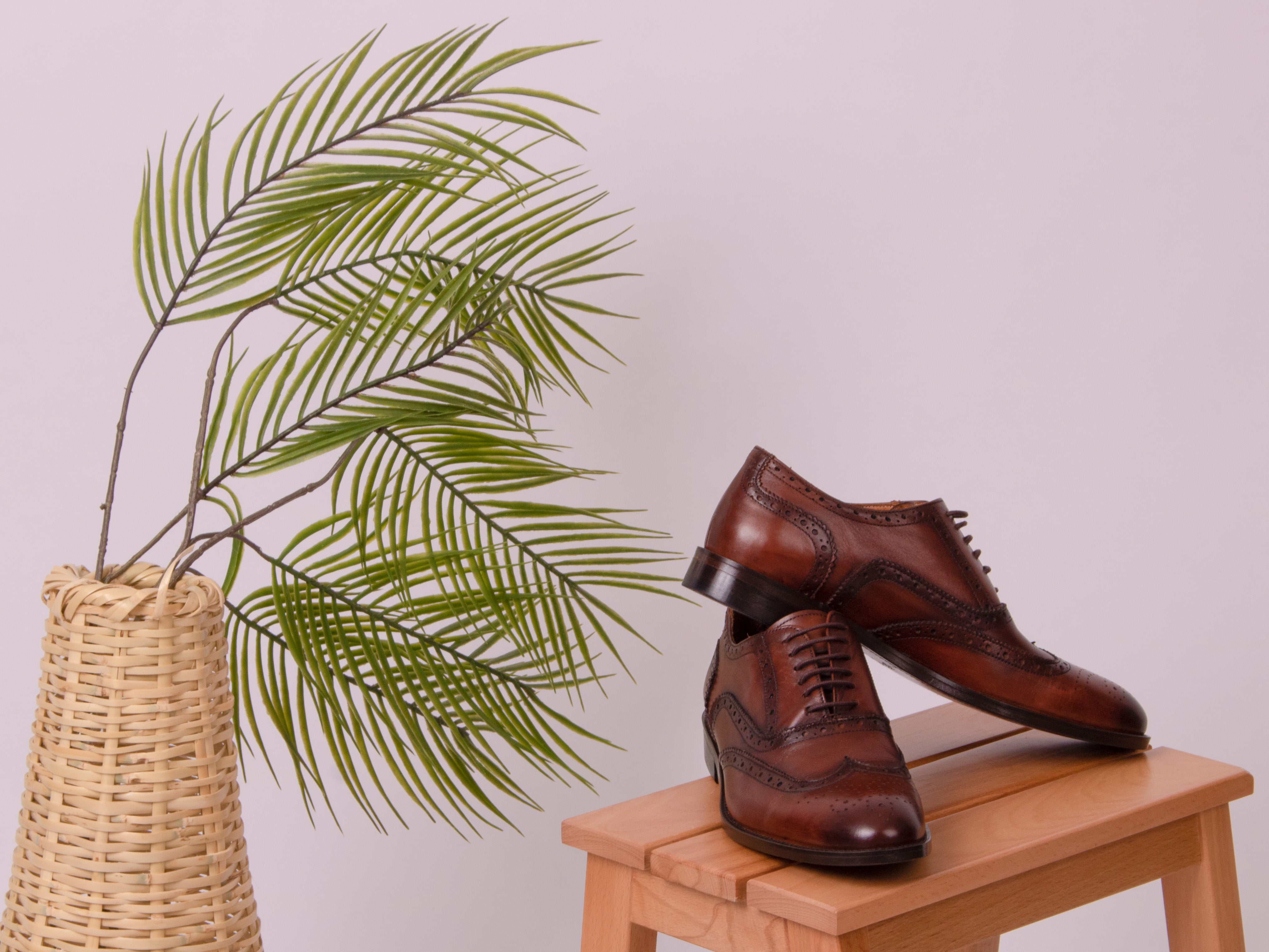 Winged Tip Dress Shoes: From Function to Fashion debbano Winged Tip Dress Shoes: From Function to Fashion debbano
